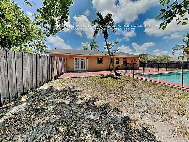 3635 N Mountain Dr — Photo 15