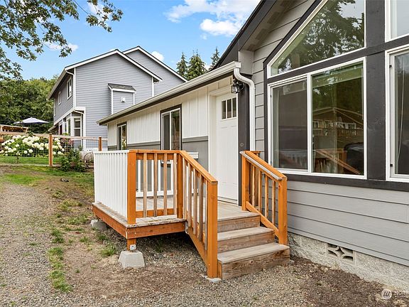 4th image of 6733 NE Whidbey Drive