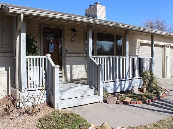 4th image of 2614 N Carriage Ln