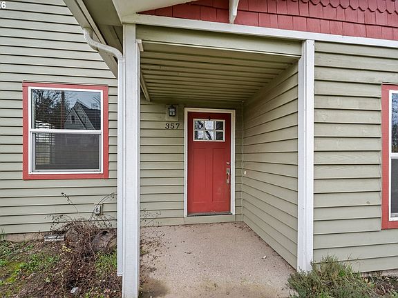 3rd image of 357 N Yamhill St