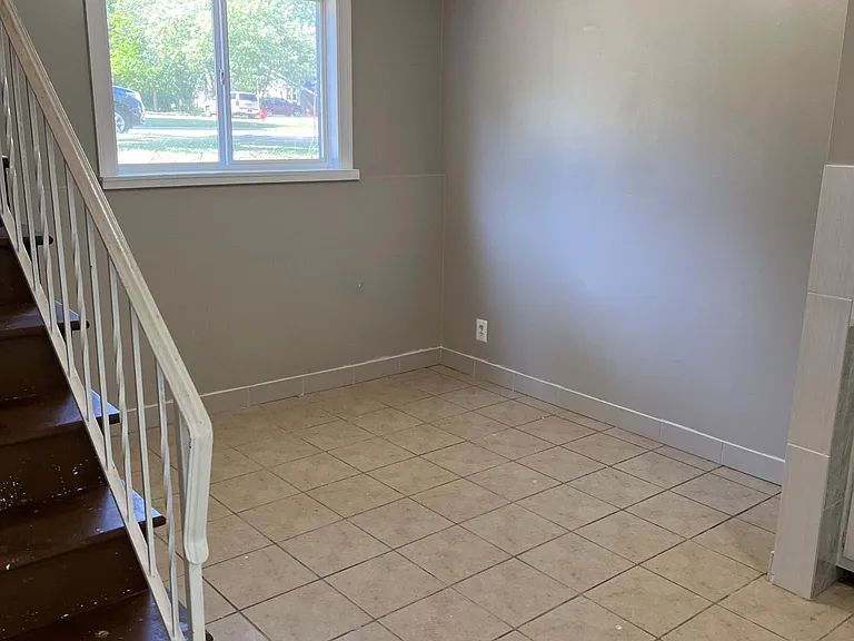 1706 Lilac Ct — Photo 6