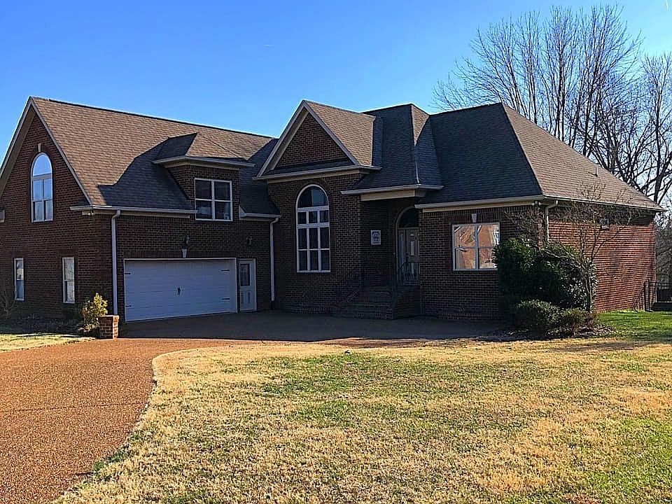 1st image of 1018 Briarwood Dr