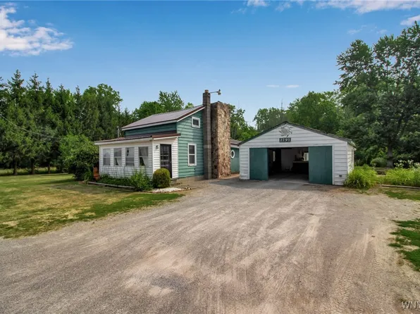 2791 Marshall Rd, Medina, NY 14103