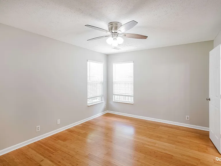 1896 Brookmeadow Ln — Photo 15