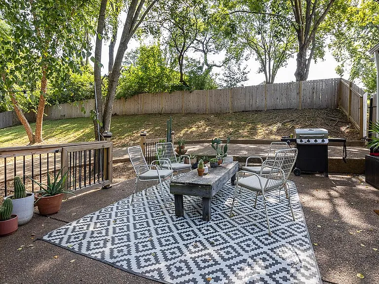 632 Watsonwood Dr — Photo 34