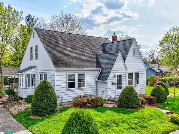 917 Union St, Marseilles, IL 61341