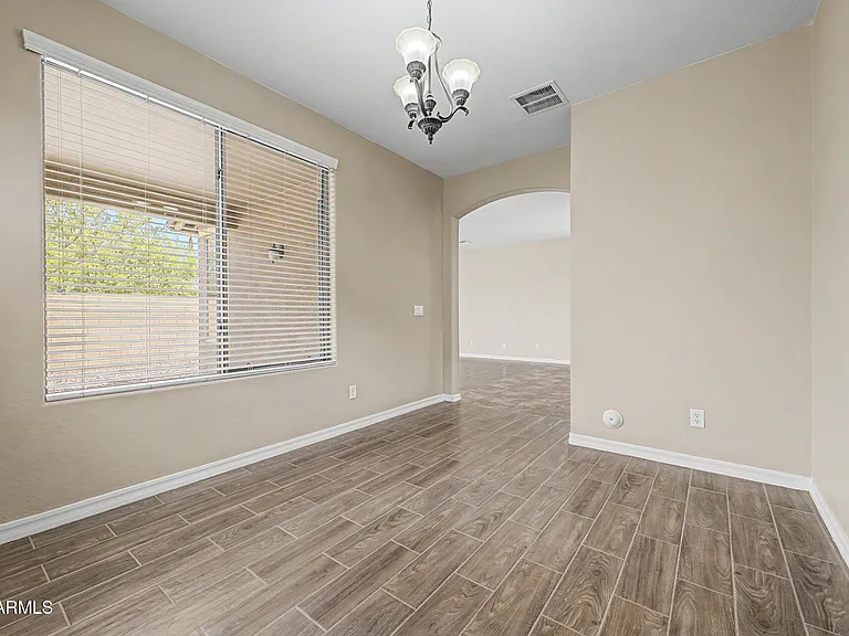 15155 N 145th Ave — Photo 9