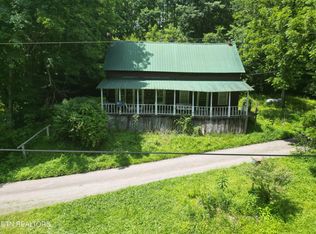 1566 Hawk Ln, Seymour, TN 37865