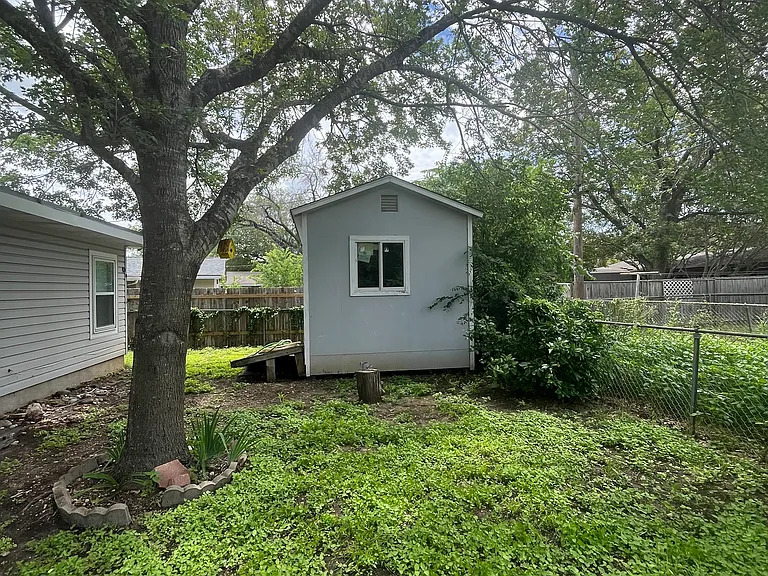 314 Haverford Dr — Photo 17