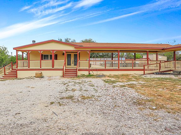 2nd image of 405 COUNTY ROAD 3820