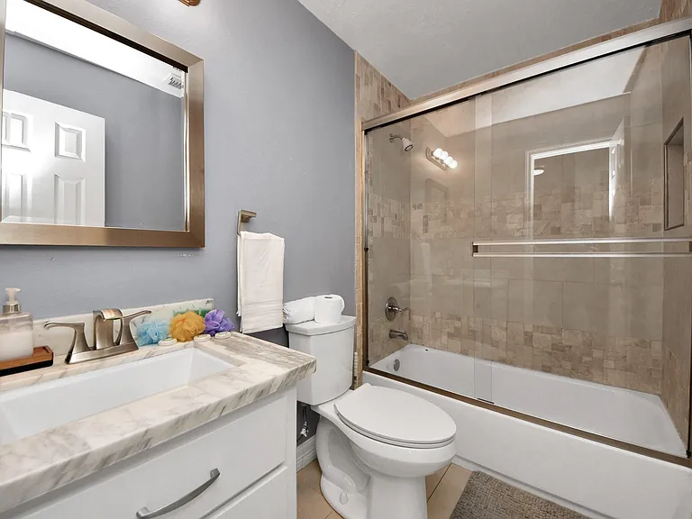 10814 Tobar Falls Cir — Photo 30