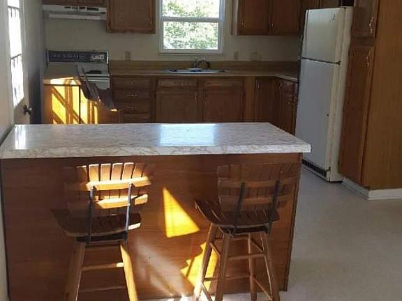 4th image of 123 Carden Farm Dr