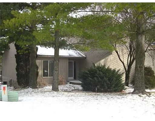2558 Bruin Dr photo 1