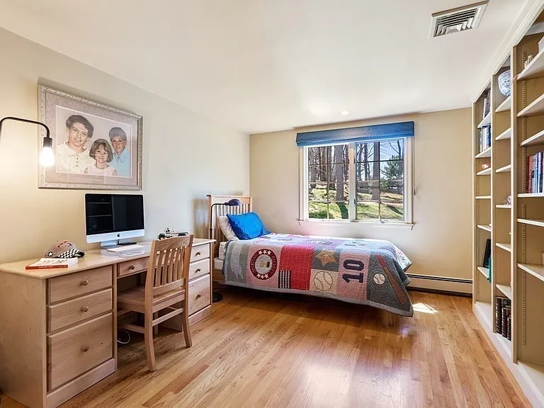 25 Forest Ridge Rd — Photo 14