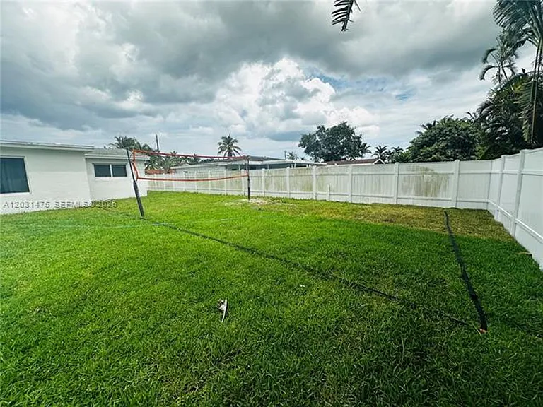 21230 NE 24th Ct — Photo 28