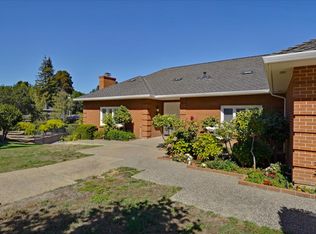 2225 Summit Dr, Hillsborough, CA 94010