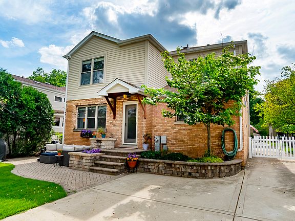 2nd image of 617 S 10th Ave
