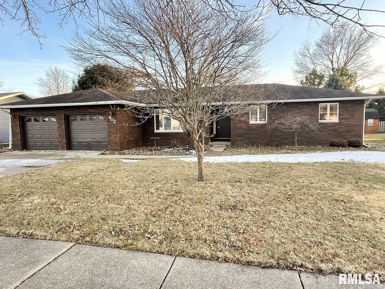 402 E Heights Ave photo 1
