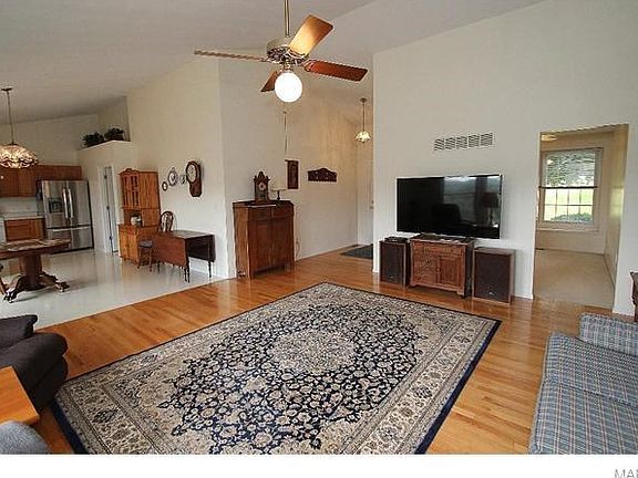 4th image of 4727 Rocky Top Ln