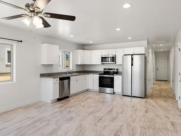 6201 N Reata Dr #1 — Photo 8