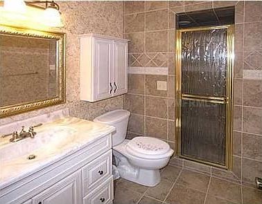 5th image of 121 Venetian Ct
