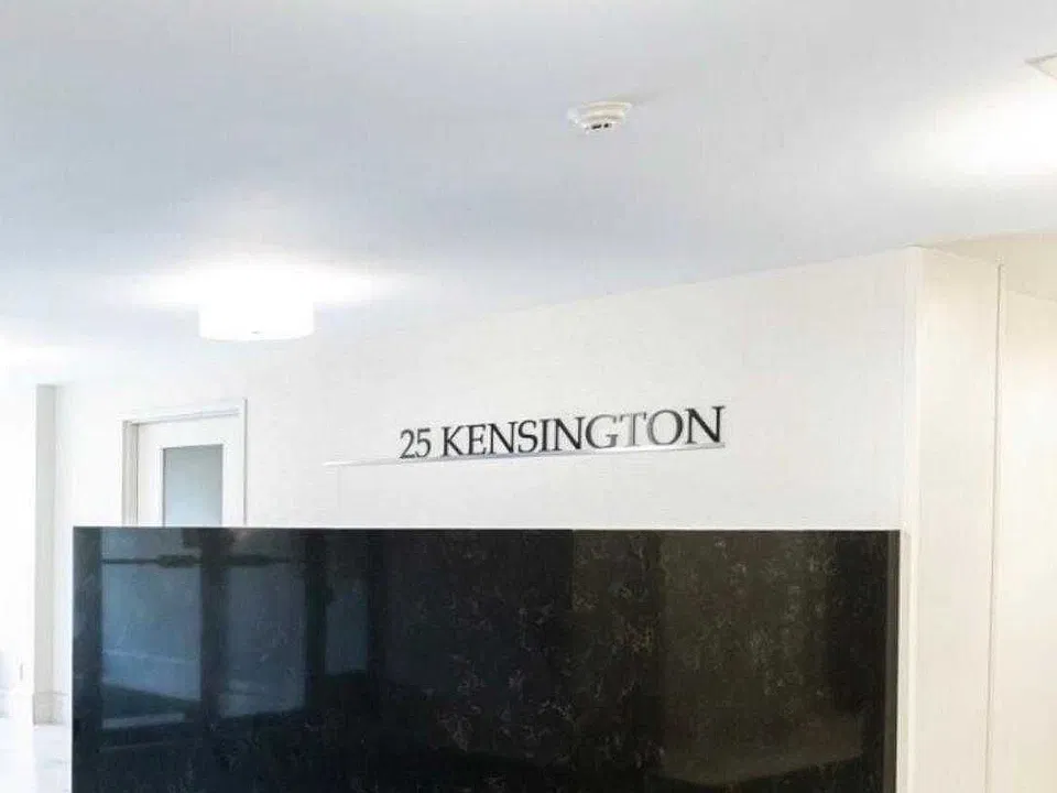 Building Photo 4