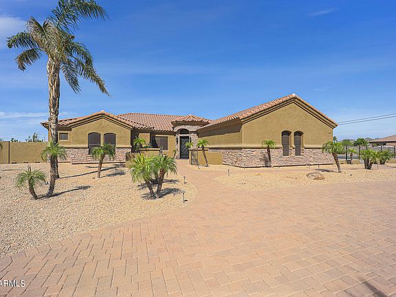 2nd image of 10408 W Avenida Del Sol