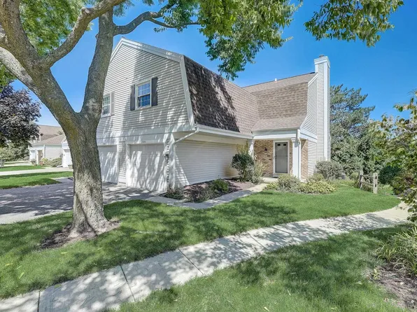 7384 Old Sauk Rd, Madison, WI 53717