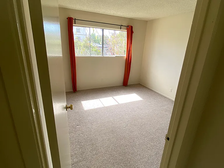 815 Crenshaw Blvd #206 — Photo 7