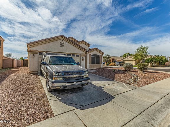 3rd image of 10629 W POMO Street