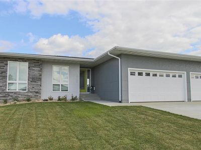 2123 Donald Dr, Cedar Falls, IA, 50613