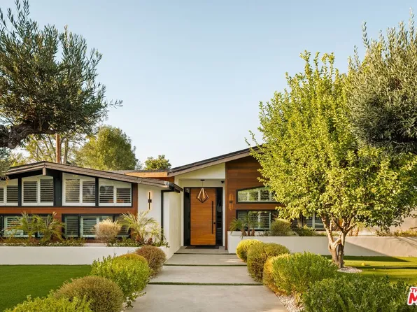 23283 Erwin St, Woodland Hills, CA 91367