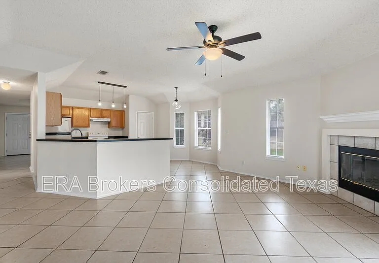 101 Ina Ct — Photo 5