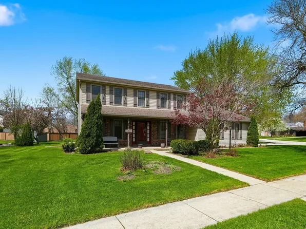 5723 Oak Fall Rd, Fort Wayne, IN 46845