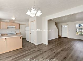 7432 SE Augusta Ct, Portland, OR 97206