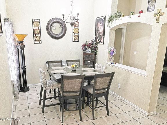 4th image of 12027 Royal Woods Dr
