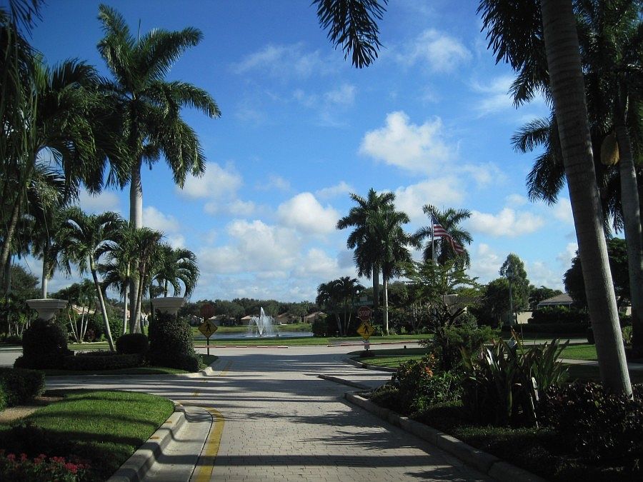 1st image of 6725 Viale Elizabeth