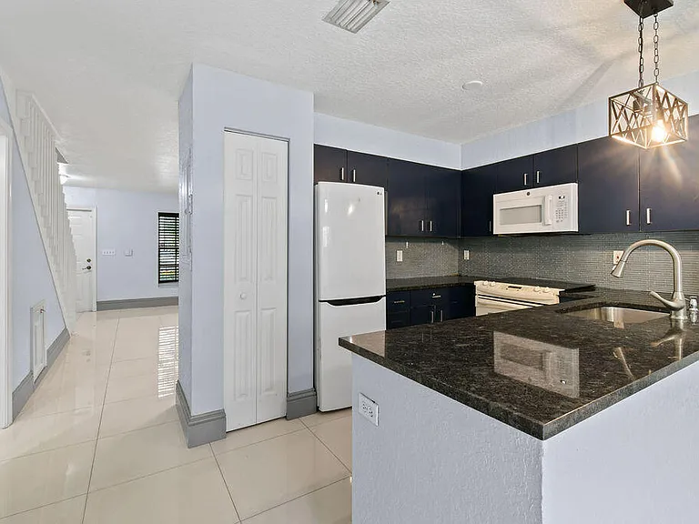 952 Summit Lake Dr — Photo 11