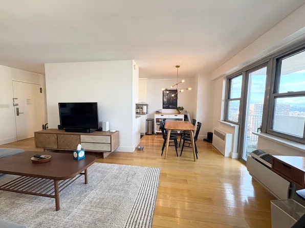 100 West 93rd Street image 16 of 25