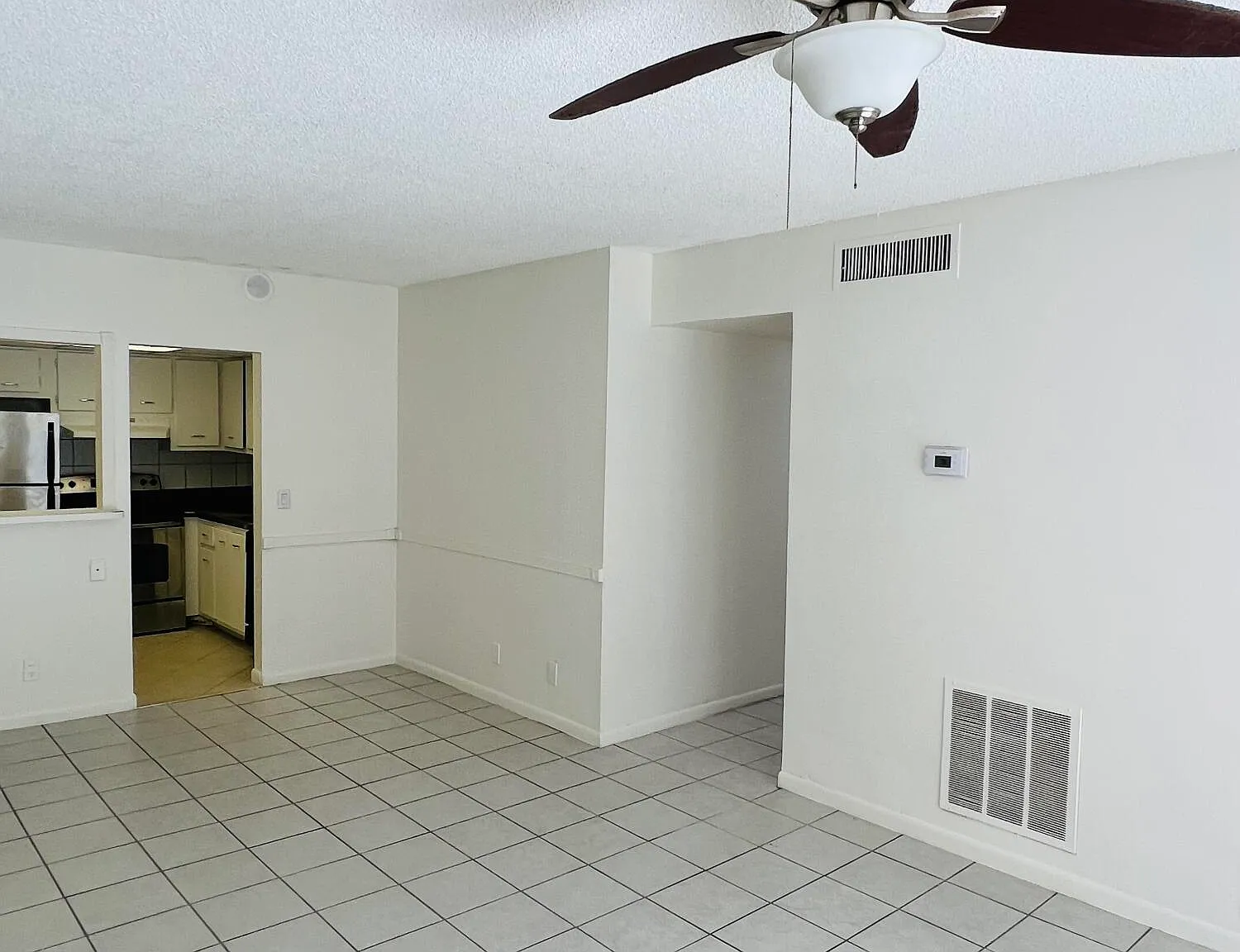 2 bed, 2.0 bath, 847 sqft, $1,900 — Photo 4