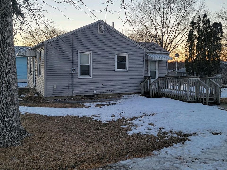 2nd image of 341 6th Ave NW