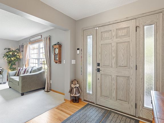 2nd image of 26410 Woodcrest Ln