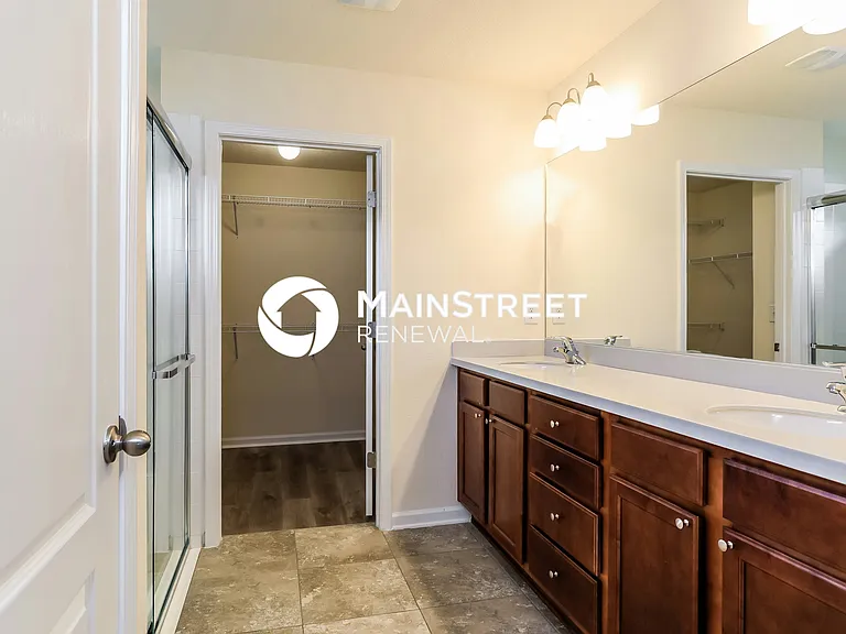 Main Bathroom