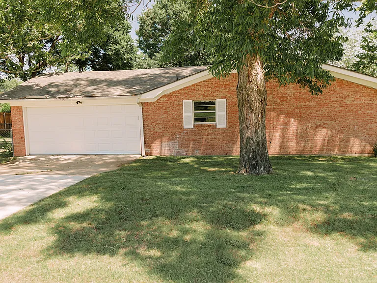 2611 Easy St — Photo 11