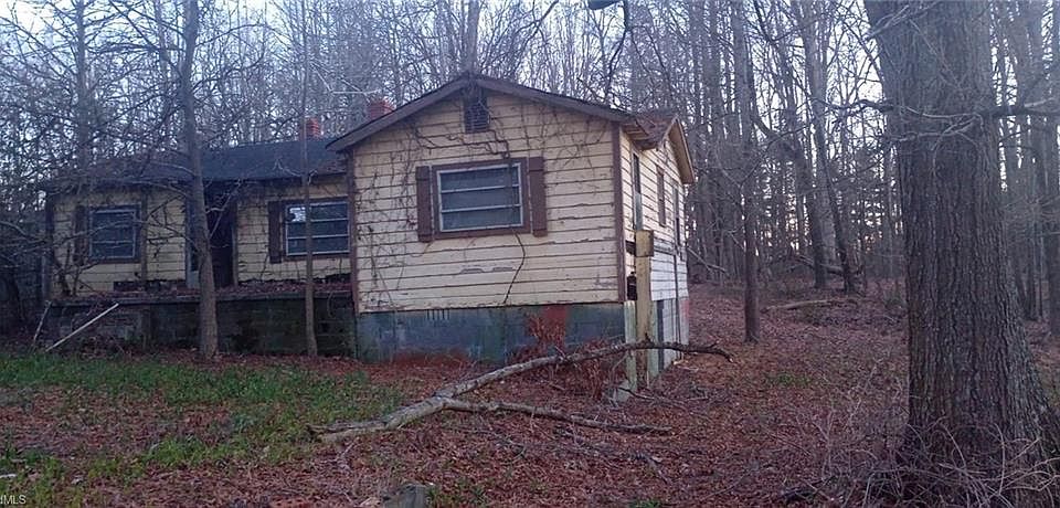 1st image of 706 Stoney Hill Cir