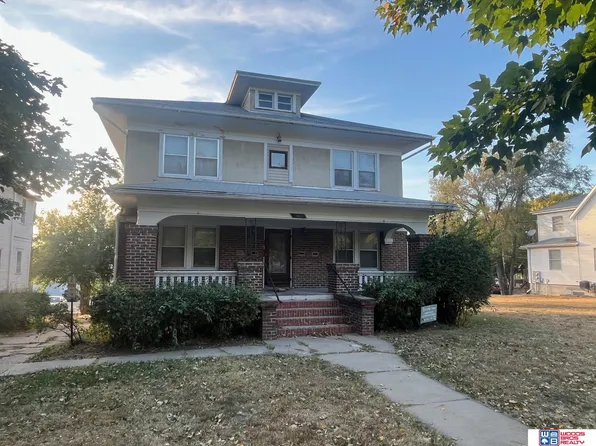 3819 S 48th St, Lincoln, NE 68506