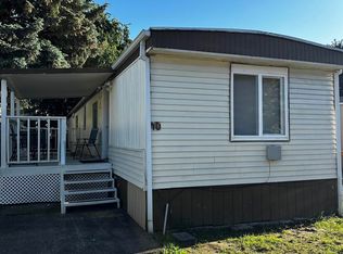 20140 NE Sandy Blvd UNIT 40, Fairview, OR 97024