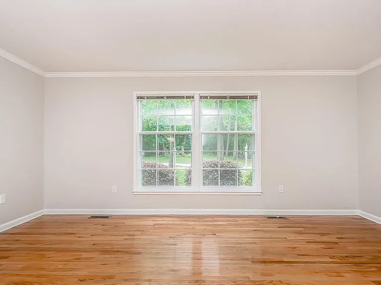 5823 Windham Dr — Photo 6
