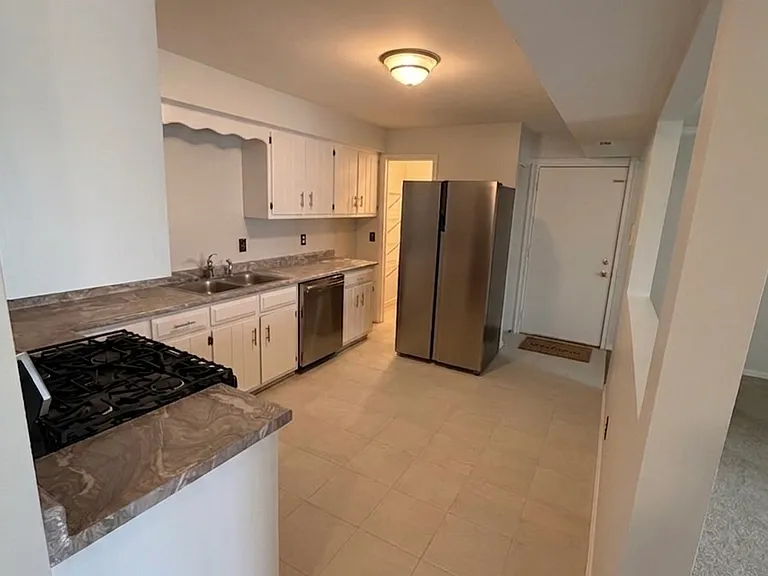 2390 Bicentennial Ave #8 — Photo 6