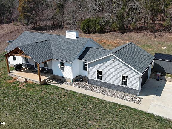 3rd image of 10435 Millerstown Rd